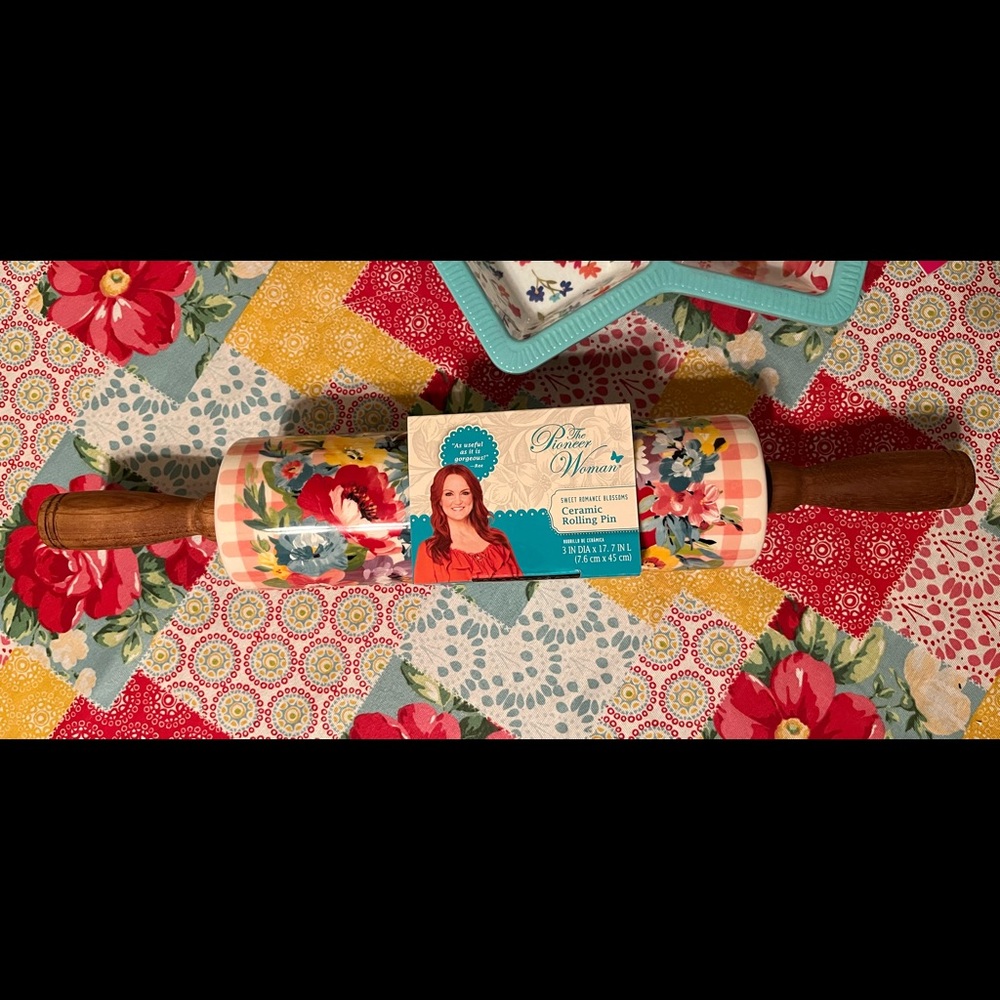 Newest The Pioneer Woman Sweet Romance Blossoms Ceramic Rolling Pin